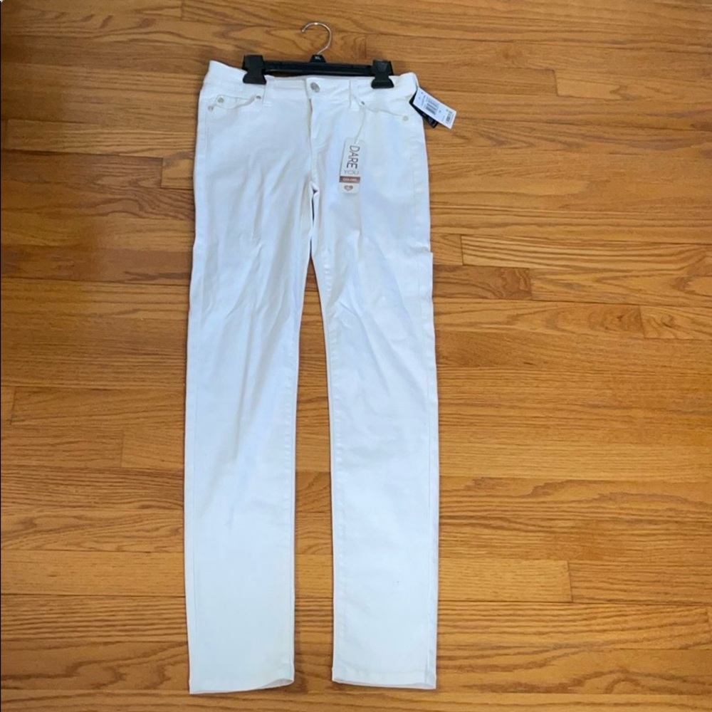 NWT white skinny jeans, juniors size 14!